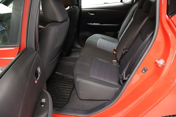 Nissan Leaf 6 of 11