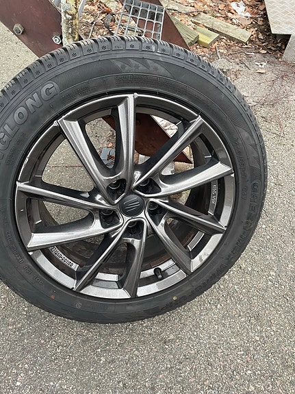 Product image 1 of 3
