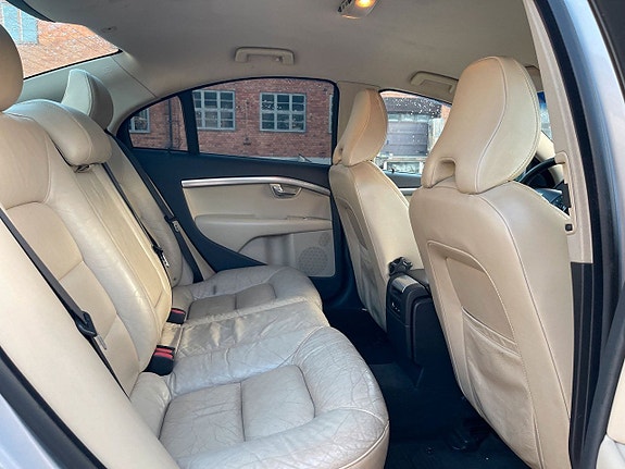 Volvo S80 10 of 24
