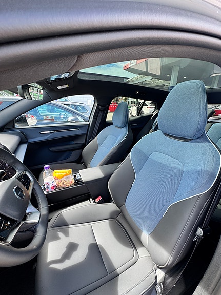 Volvo EX30 5 of 10