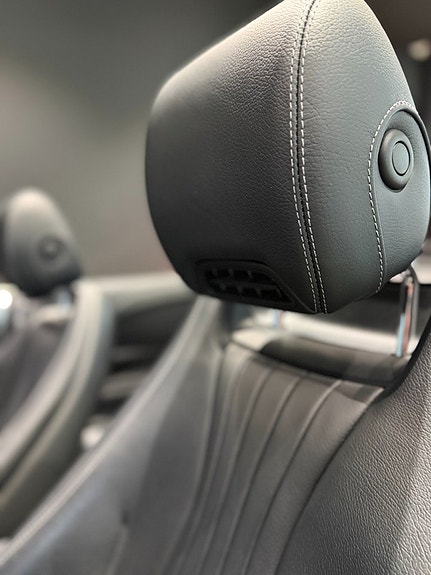 Mercedes-Benz E200 13 of 17