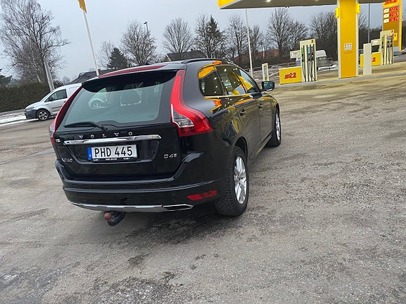 Volvo XC60 8 of 13