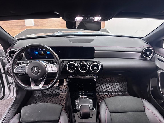 Mercedes-Benz CLA200 d 16 of 25