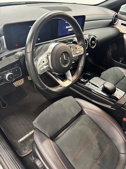Mercedes-Benz CLA200 d 9 of 19