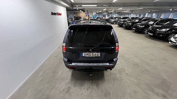 Mitsubishi Pajero Sport 5 of 15