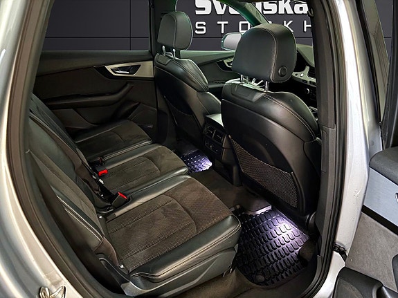 Audi Q7 16 of 19