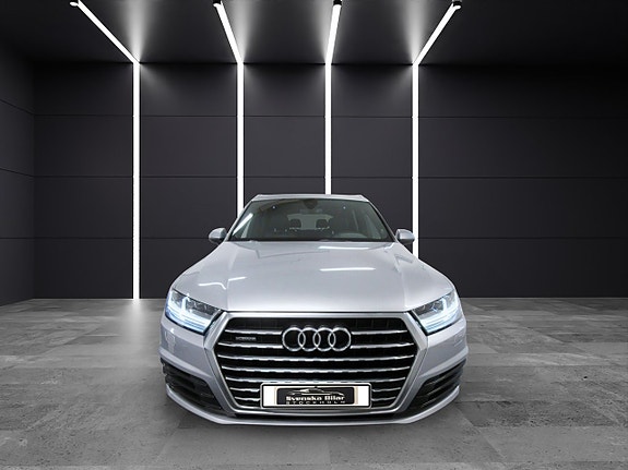 Audi Q7 7 of 19