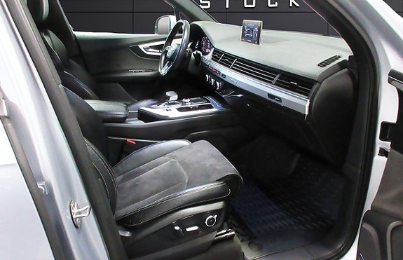 Audi Q7 15 of 19