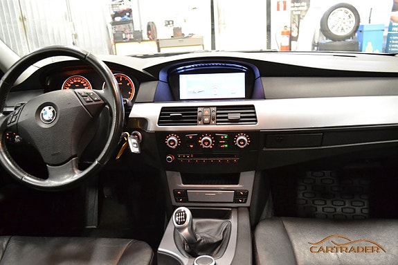 BMW 520 12 of 18