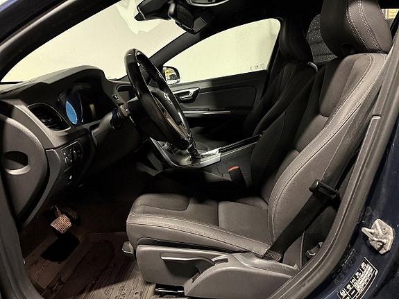 Volvo V60 3 of 21