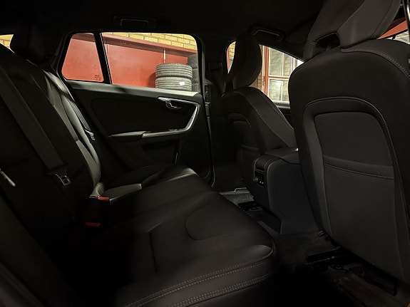 Volvo V60 18 of 21