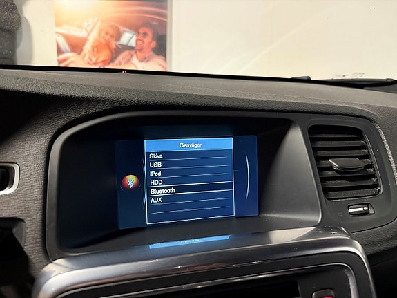 Volvo V60 14 of 21