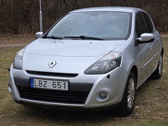 Renault Clio 5 of 24