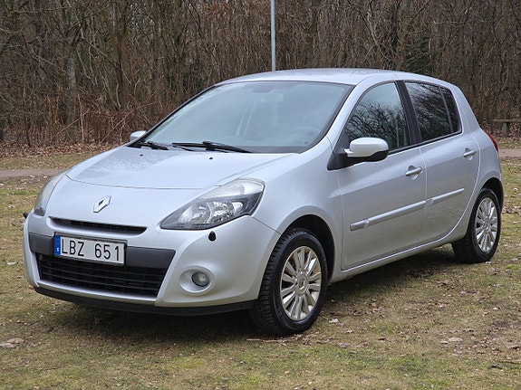 Renault Clio 4 of 24