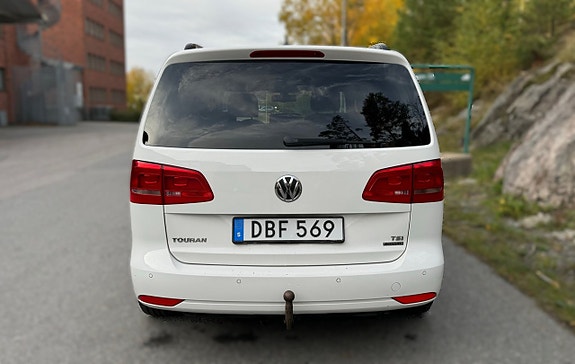 Volkswagen Touran 5 of 5