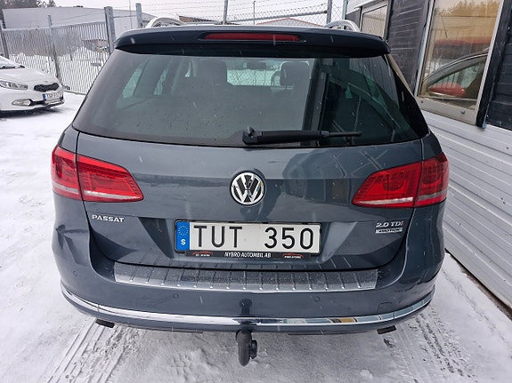 Volkswagen Passat 16 of 16