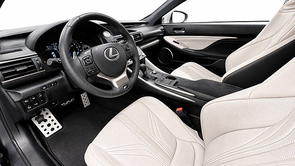 Lexus RC-F 10 of 27