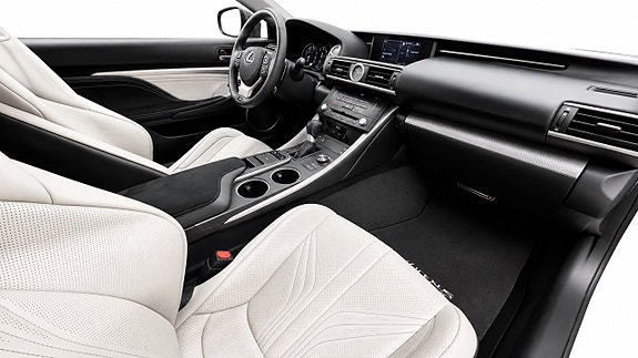 Lexus RC-F 16 of 27