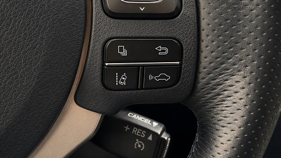 Lexus RC-F 20 of 27