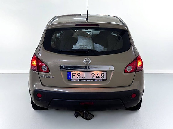 Nissan Qashqai 4 of 5