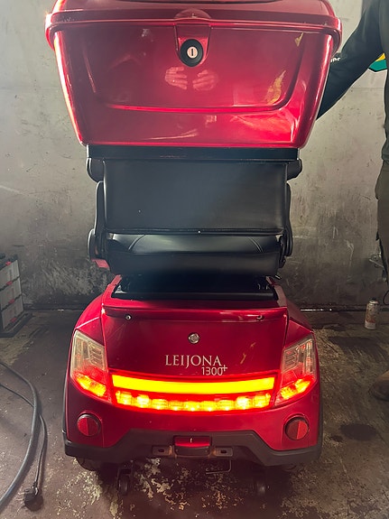 Product image 6 of 7