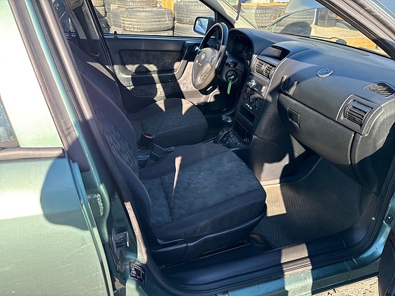 Opel Astra 15 of 21