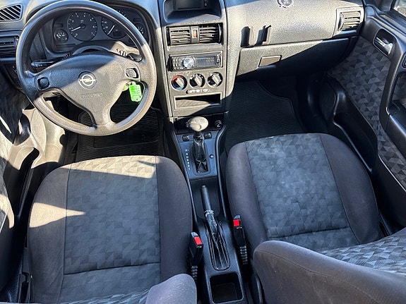 Opel Astra 13 of 21
