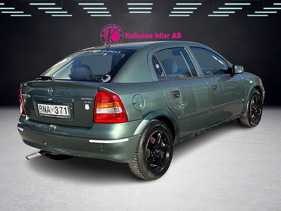 Opel Astra 8 of 21