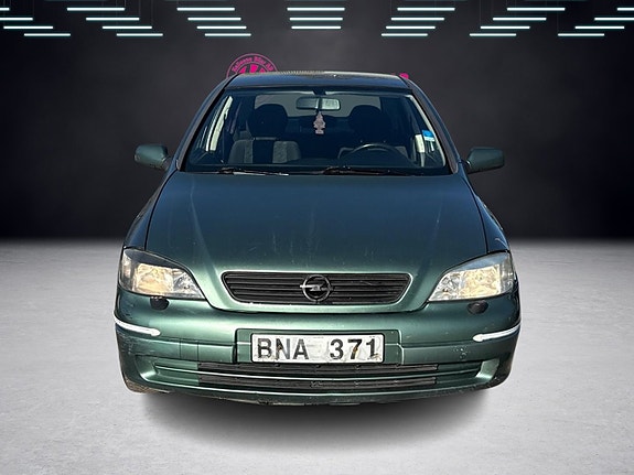 Opel Astra 4 of 5