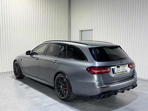 Mercedes-Benz AMG GT Black Series 4 of 5