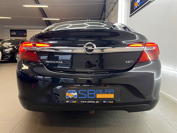 Opel Insignia 4 of 5