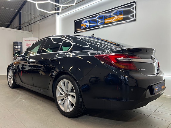 Opel Insignia 3 of 5