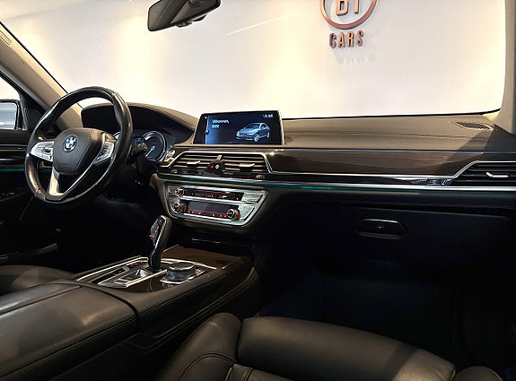 BMW 730 16 of 26