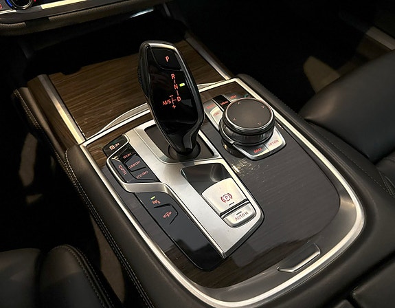 BMW 730 24 of 26