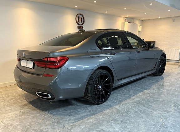 BMW 730 4 of 5