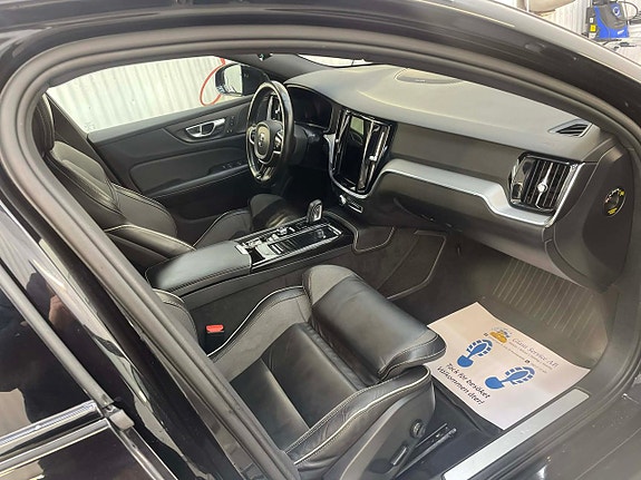 Volvo S60 12 of 13