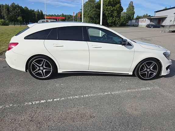 Mercedes-Benz CLA200 4 of 30