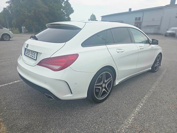 Mercedes-Benz CLA200 17 of 30