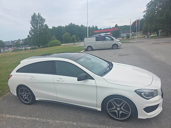 Mercedes-Benz CLA200 19 of 30