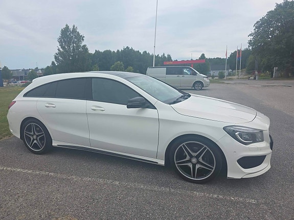 Mercedes-Benz CLA200 15 of 30