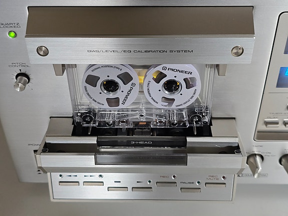 Product image 18 of 31
