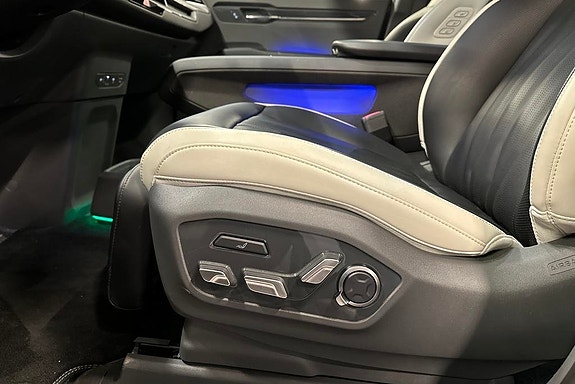 Kia EV9 18 of 23