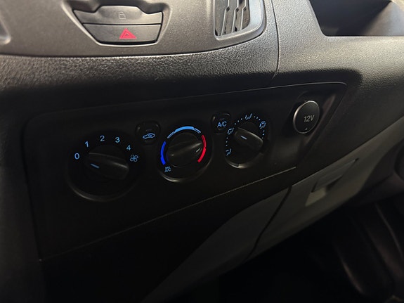 Ford Transit Custom 15 of 20