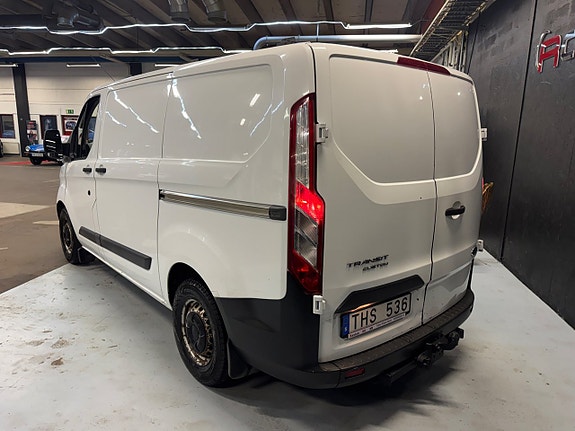 Ford Transit Custom 3 of 5