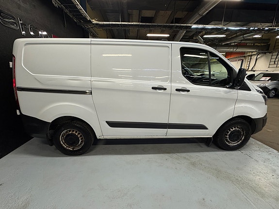 Ford Transit Custom 7 of 20