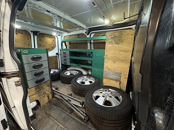 Ford Transit Custom 11 of 20