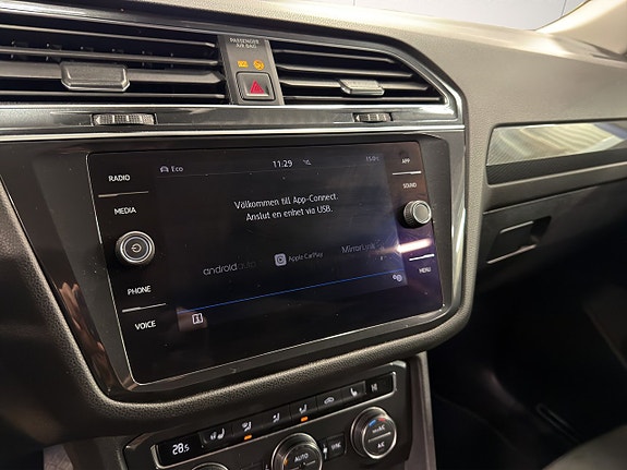 Volkswagen Tiguan Allspace 19 of 24