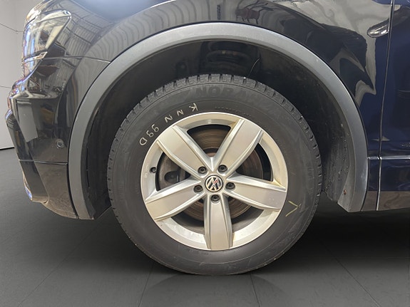 Volkswagen Tiguan Allspace 8 of 24