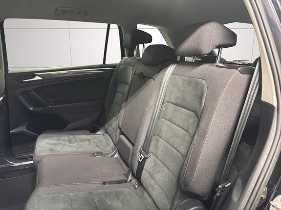Volkswagen Tiguan Allspace 13 of 24
