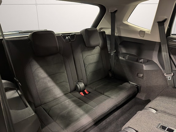 Volkswagen Tiguan Allspace 14 of 24